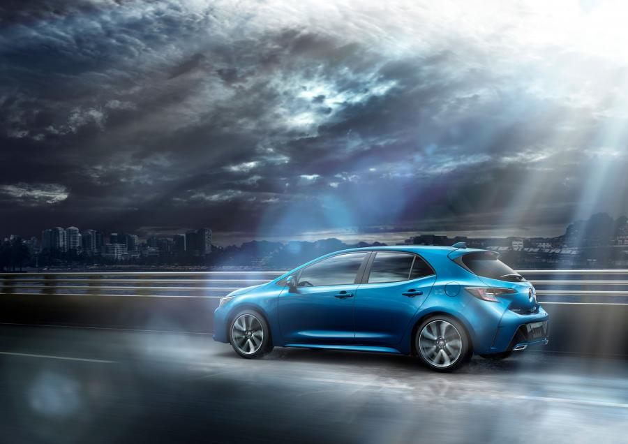  Toyota Corolla XSE Hatchback 2018 года  (NA) (фото 25 из 88)